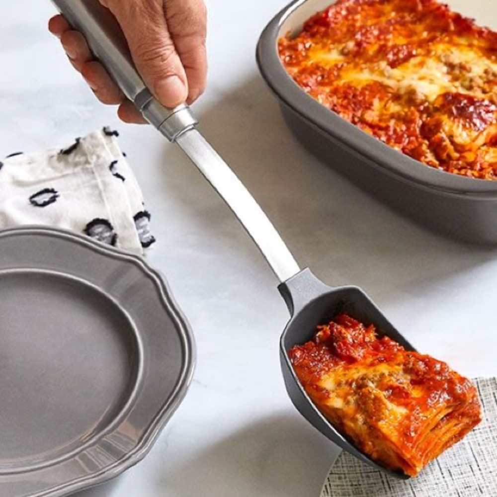 Pampered Chef SCOOP & SERVE SPATULA